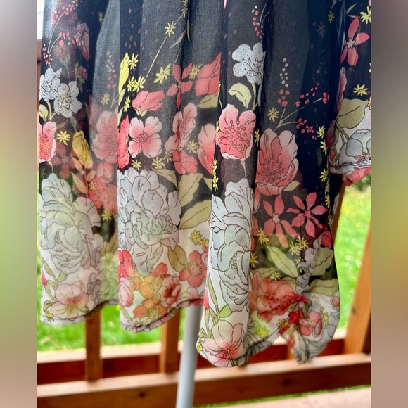 Anthropologie Daniel Rainn Short Sleeve Black Sheer Floral Blouse - Picture 5 of 8